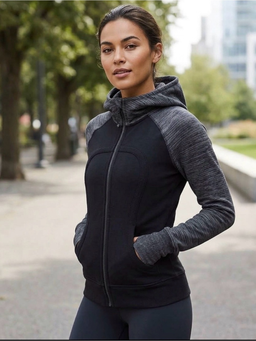 Classic Lululemon Scuba Hoodie II Heathered Black & Grey Tweed Size 6